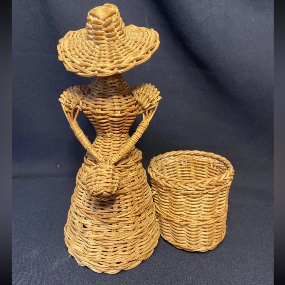 Vintage 1992 9” Wicker Figure Lady in a Bonnet Planter Boho Retro Decoration